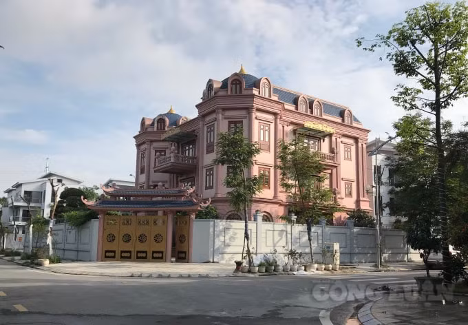 "Biệt phủ" BT9-1 tại Dự án Foresa Villa (Phường Xuân Phương, Quận Nam Từ Liêm) vi phạm nghiêm trọng trật tự xây dựng nhưng vẫn được tồn tại?