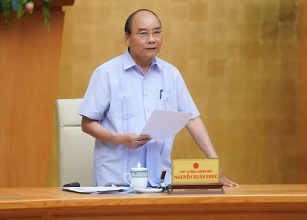Thủ tướng Nguyễn Xuân Phúc đồng ý cho phép các cơ sở kinh doanh dịch vụ karaoke, vũ trường hoạt động trở lại. Ảnh: VGP