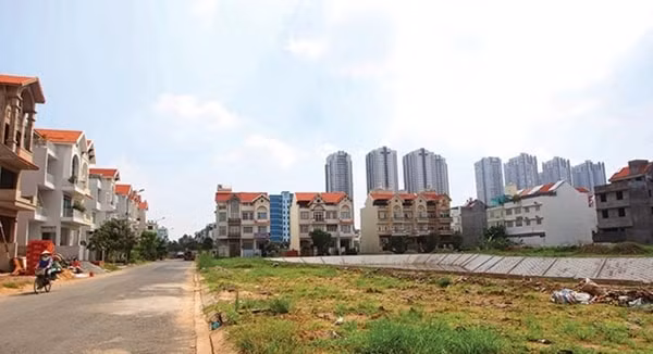 DKRA Việt Nam dự báo thị trường đất nền năm 2020 của TP HCM vẫn tiếp tục khan hiếm. Ảnh minh họa