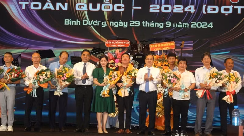 khai mac lien hoan ca mua nhac toan quoc nam 2024 dot 2 hinh 2