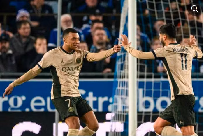 psg gianh chien thang nhoc nhan 2 1 tren san cua strasbourg hinh 1