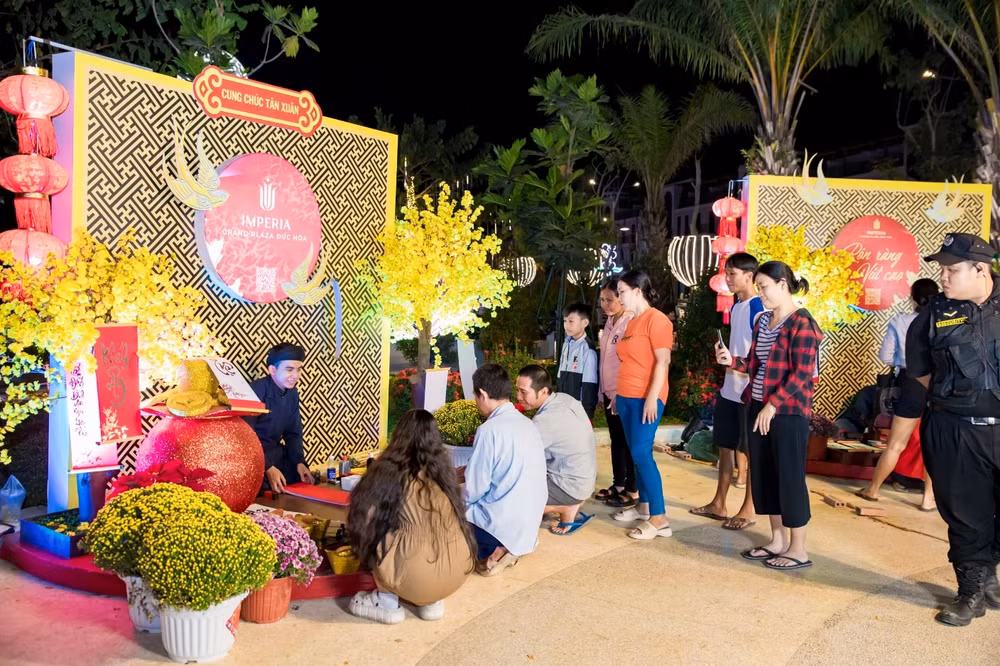 cong vien mat troi tai dai lo pho 3 2 chinh thuc mo cua don khach dip xuan giap thin hinh 3