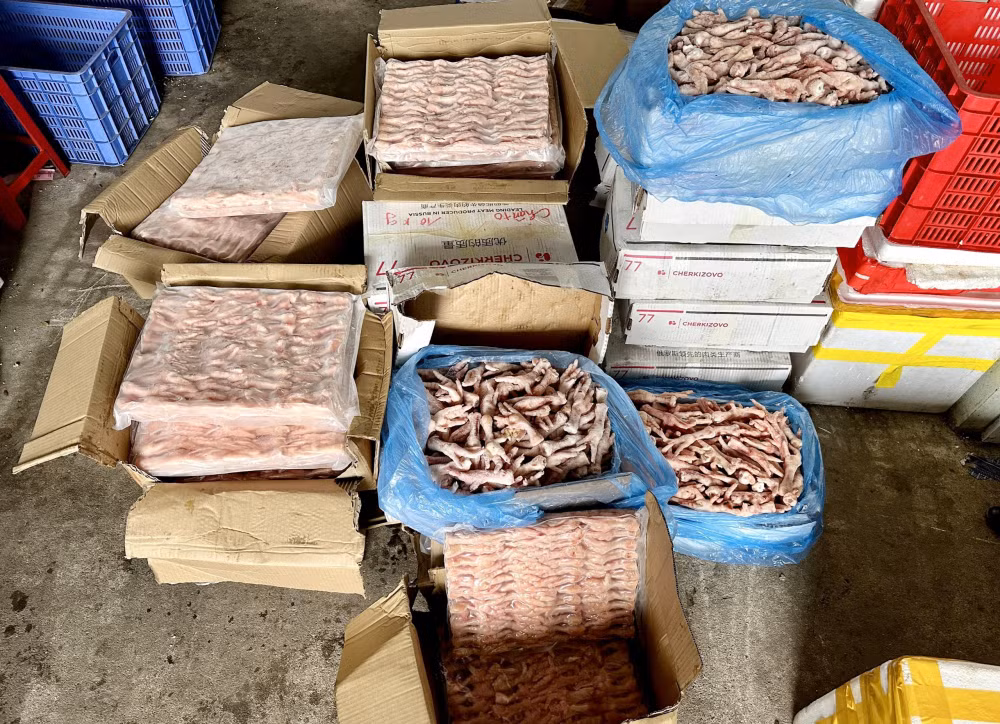 thai nguyen phat hien hon 500kg chan ga nhap lau chuan bi ban ra thi truong hinh 2