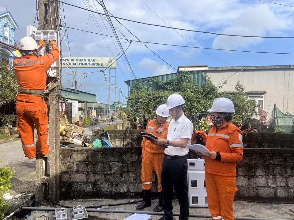 evnnpc san sang phuong an dam bao cung cap dien trong dip tet nguyen dan giap thin va phuc vu lay nuoc do ai vu dong xuan nam 2024 dot 2 hinh 5