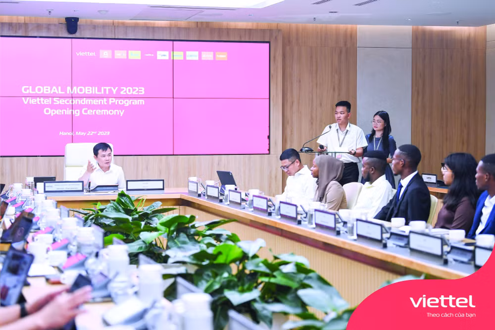 nhan luc viettel phat trien qua thach thuc hinh 1