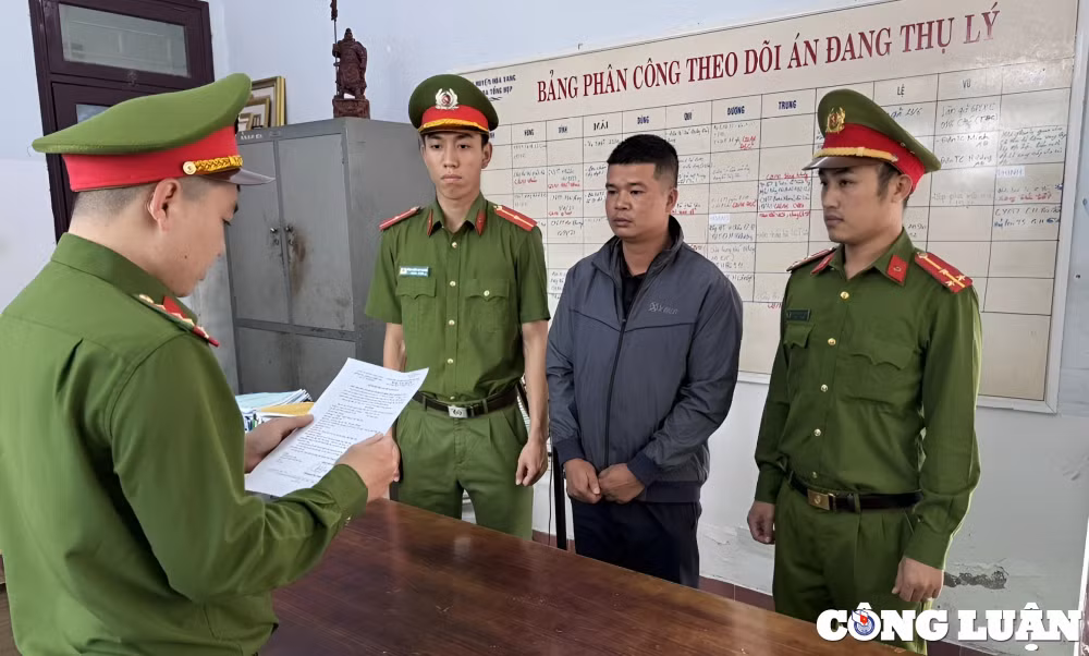 bat tai xe lai xe khach lao xuong vuc o cao toc la son tuy loan khien 22 nguoi thuong vong hinh 1