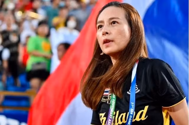 madam pang chia tay dt thai lan sau khi dung buoc tai asian cup 2023 hinh 1
