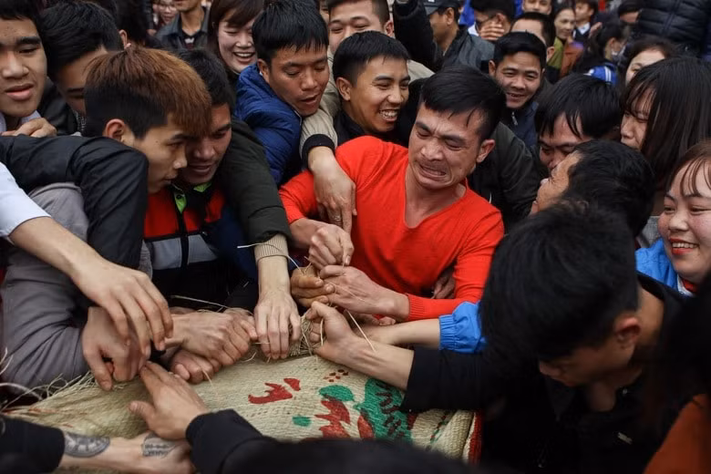 bo van hoa yeu cau xu ly nghiem hoat dong me tin di doan truc loi trong cac le hoi hinh 2