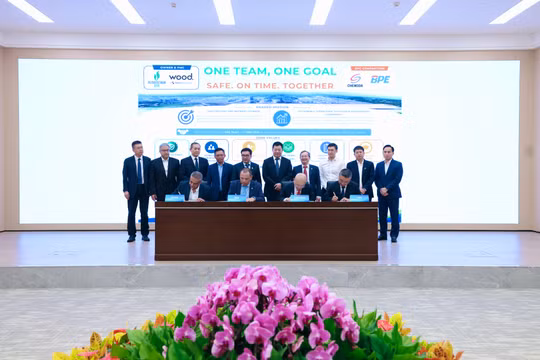 Khởi động triển khai hợp đồng EPC Dự án nâng cấp, mở rộng NMLD Dung Quất: Đồng lòng hành động, kiến tạo thành công