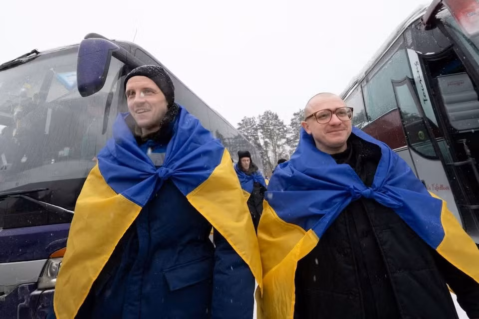 Tu binh Ukraine