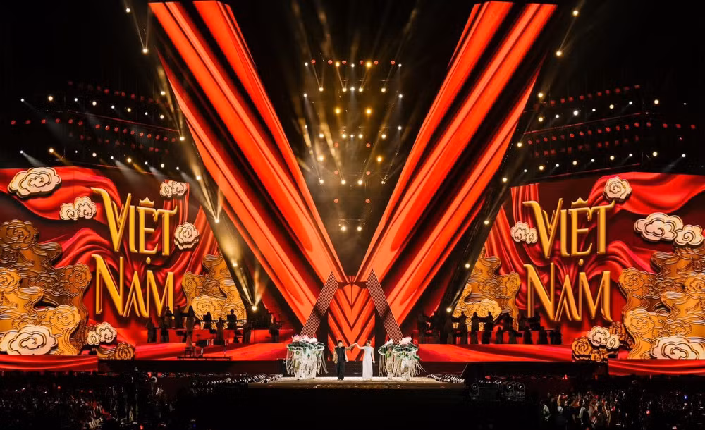 concert-quoc-gia-to-quoc-trong-tim-my-dinh.jpg