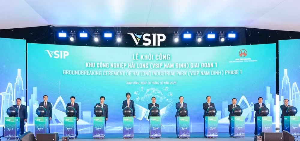khởi công