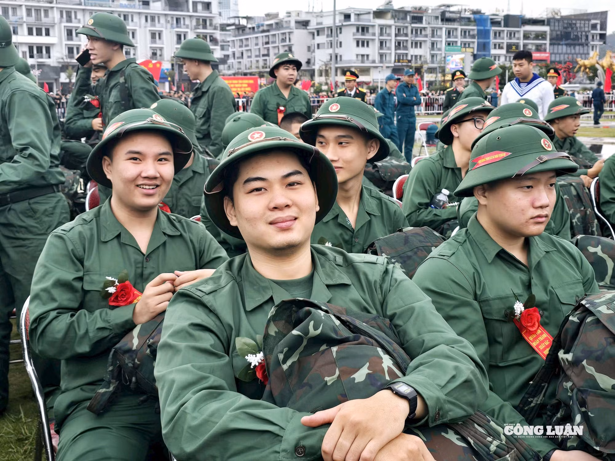 6-rang-ro-dat-mo-ngay-hoi-.jpg