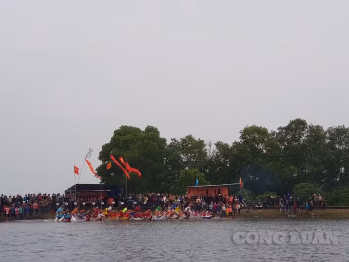 Cuộc đua hấp dẫn và gay cấn.