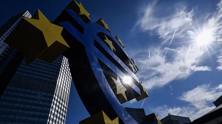 nen kinh te eurozone doi mat voi trien vong am dam vao nam 2024 hinh 1