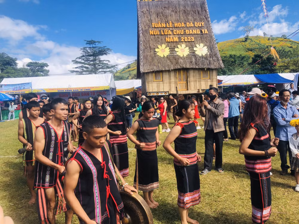 kham pha le mung lua moi cua nguoi ba na o gia lai hinh 4