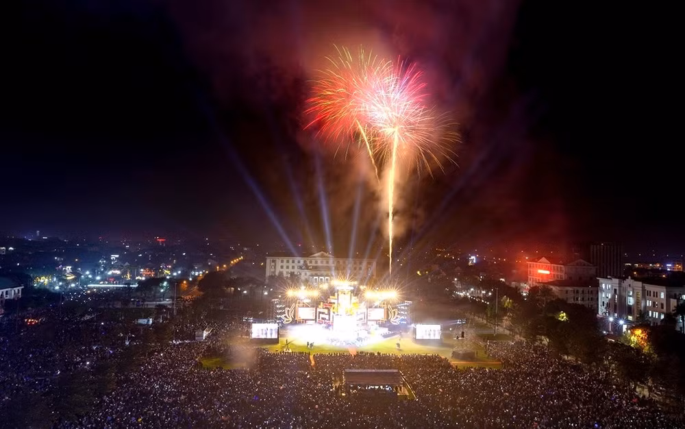 don nam moi bang countdown va phao hoa hoanh trang tai nghe an ha tinh hinh 5