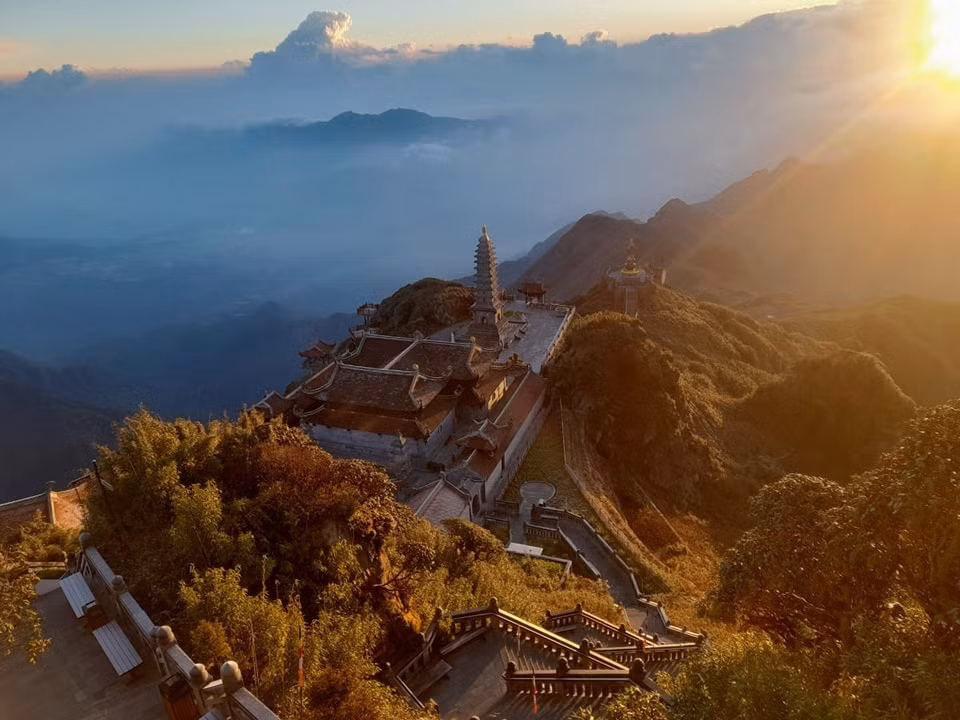 sang nay 3 1 suong muoi lai phu trang dinh nui fansipan hinh 2