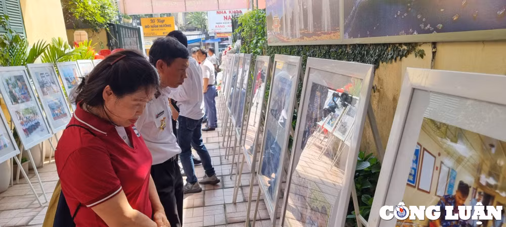 trung bay anh voi chu de bo doi cu ho nguoi chien si hai quan hinh 1
