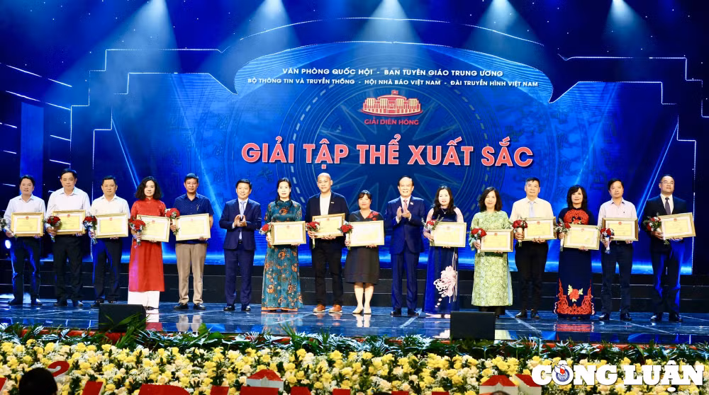 vinh danh cac tac pham doat giai dien hong lan thu nhat nam 2023 hinh 3