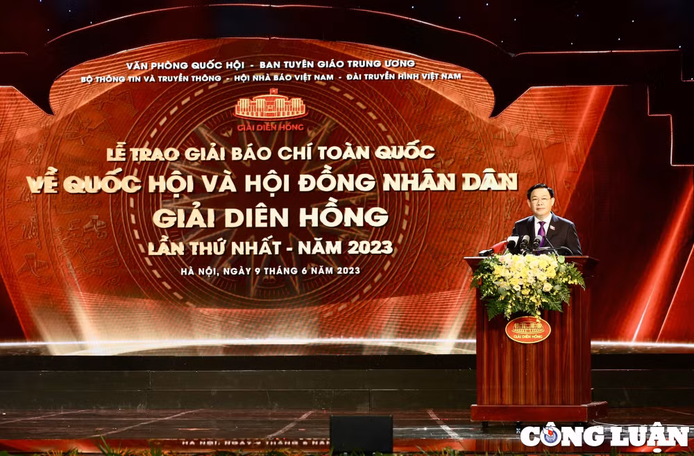 vinh danh cac tac pham doat giai dien hong lan thu nhat nam 2023 hinh 1