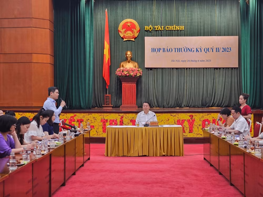 doanh nghiep phat hanh trai phieu phai co nghia vu thanh toan den cung voi nha dau tu hinh 2