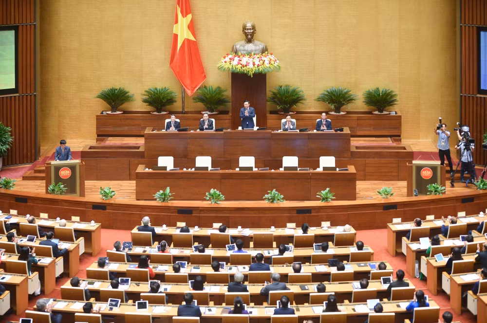 toan van phat bieu khai mac ky hop thu 5 quoc hoi khoa xv cua chu tich quoc hoi vuong dinh hue hinh 1
