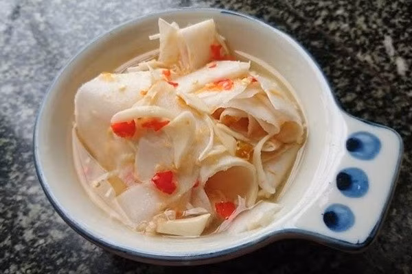 hy huu truong hop benh nhan ngo doc xyanua nguy kich do uong qua nhieu nuoc mang chua hinh 1