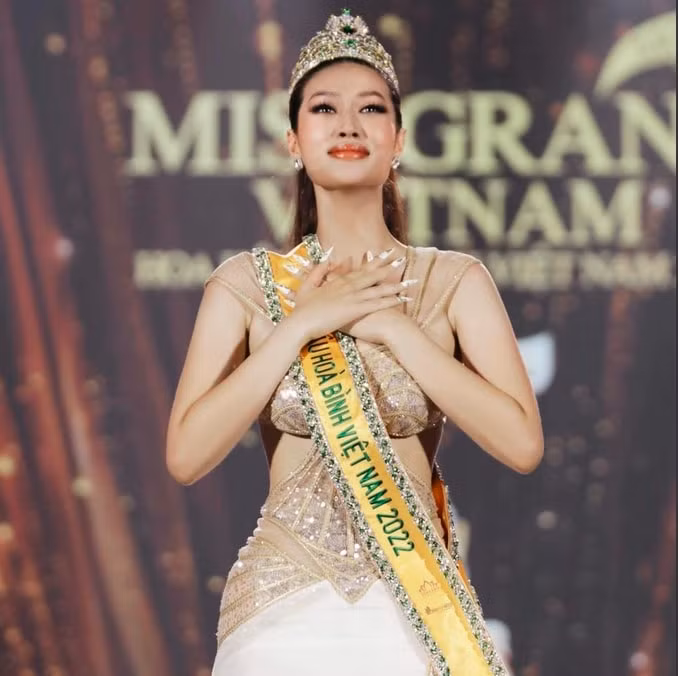 doan thien an len tieng ve thong tin hen ho voi dien vien phat la hinh 2