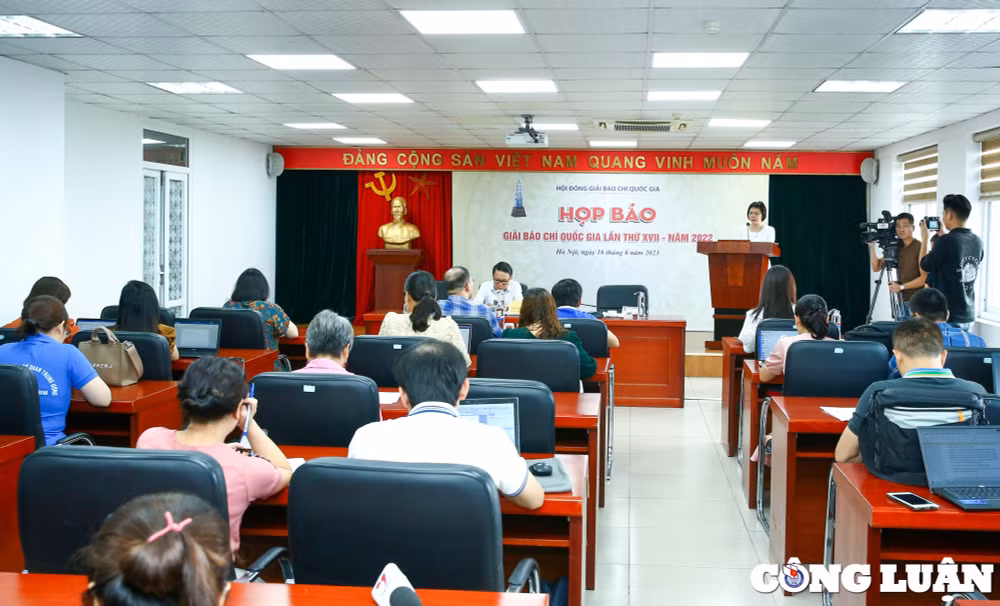 su dan than cua cac nha bao da the hien ro net trong cac tac pham tham du giai bao chi quoc gia hinh 1