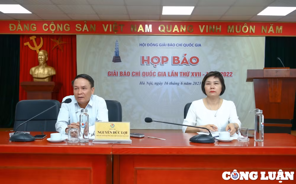 su dan than cua cac nha bao da the hien ro net trong cac tac pham tham du giai bao chi quoc gia hinh 2