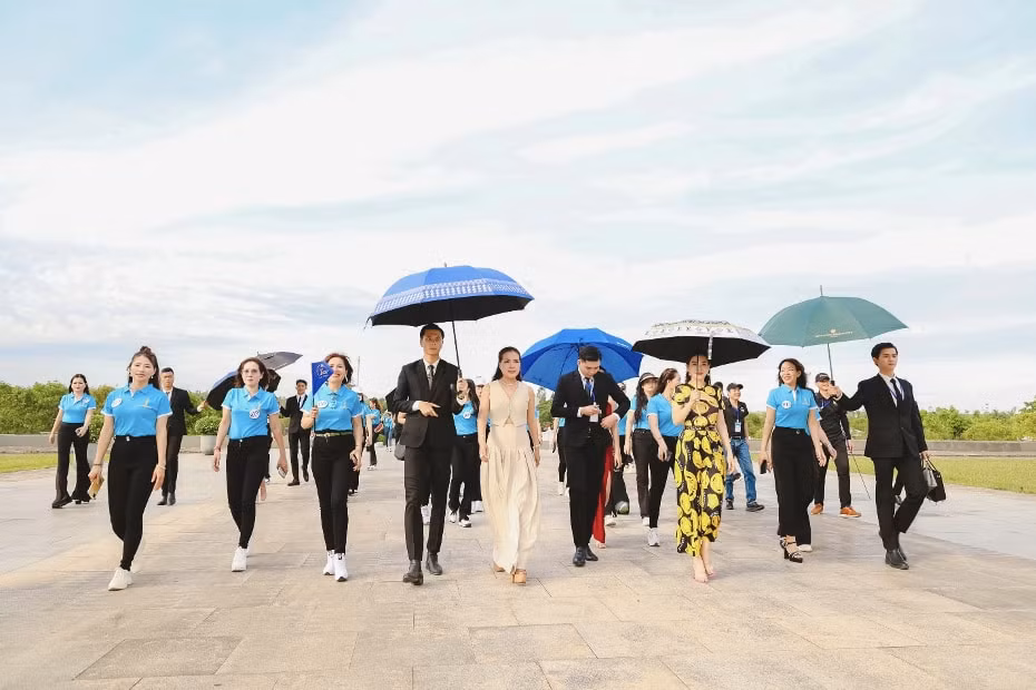 tam ky quang nam doan hoa hau doanh nhan bien dang huong tuong dai me viet nam anh hung hinh 1