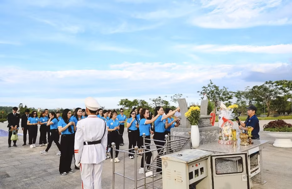 tam ky quang nam doan hoa hau doanh nhan bien dang huong tuong dai me viet nam anh hung hinh 4