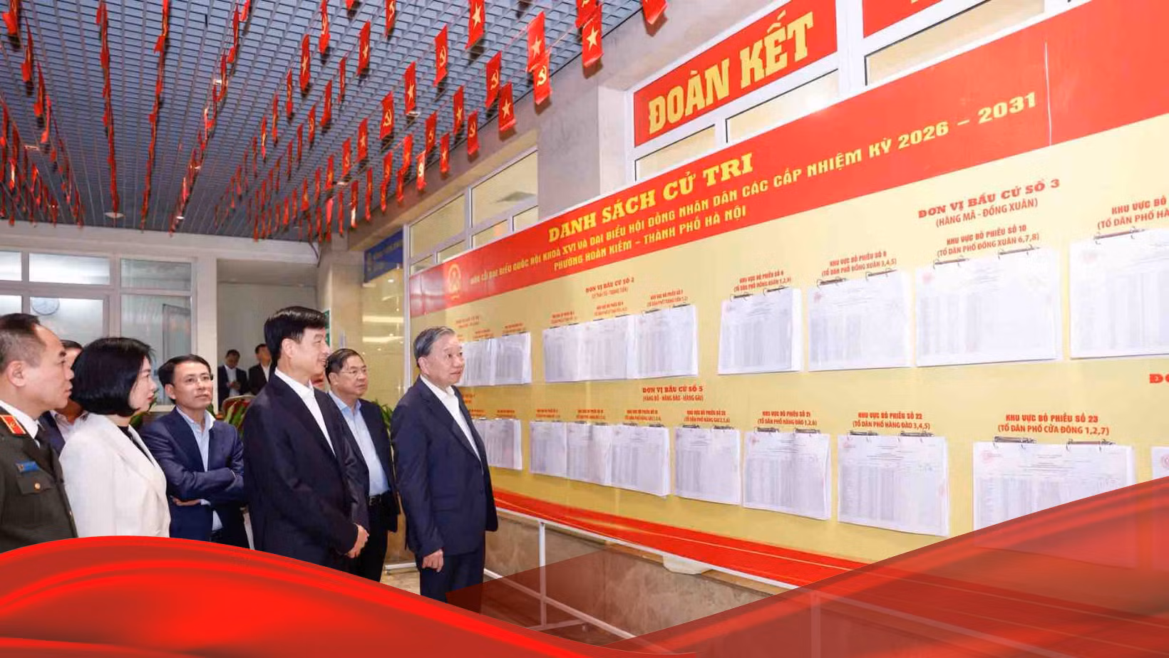 Đỏ Vàng Hiện Đại Sale Deal Ưu Đãi Sản Phẩm Đại Lễ Quốc Khánh Việt Nam 29 304 15 Facebook Banner