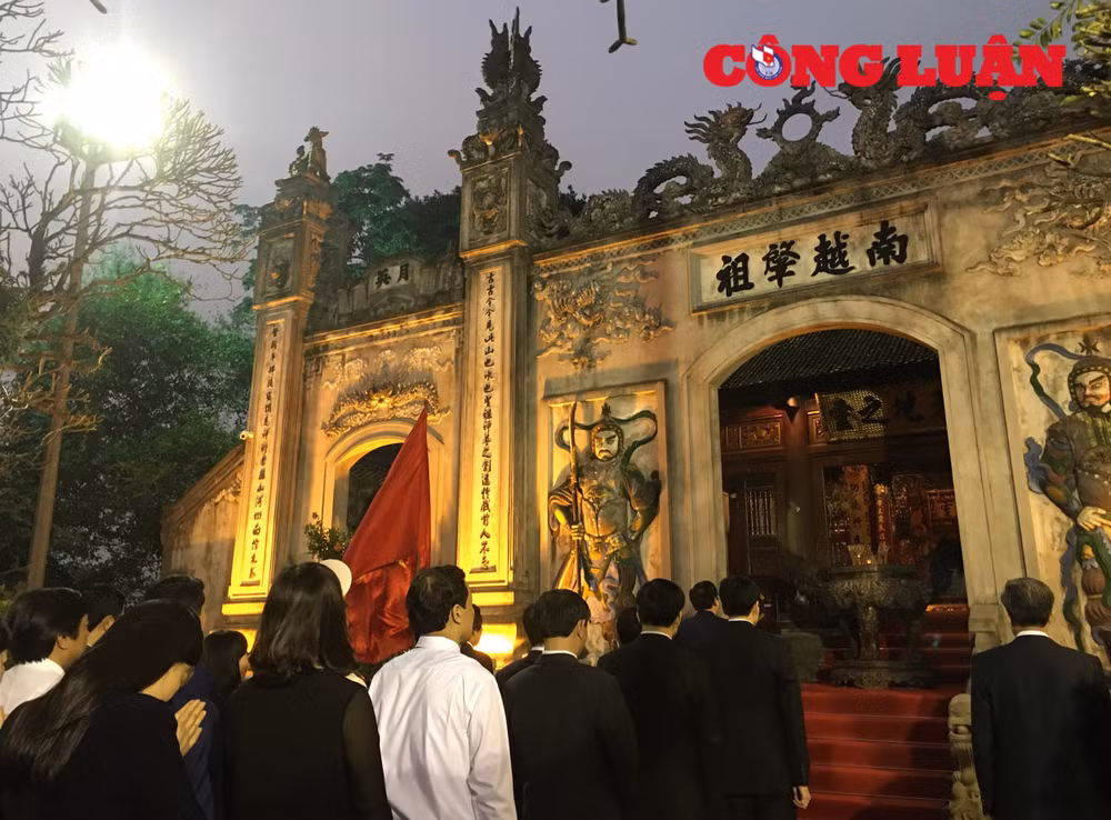 Tỉnh ủy, HĐND, UBND, Ủy ban MTTQ tỉnh Phú Thọ thành kính tổ chức Lễ dâng hương tưởng niệm, tri ân công đức các Vua Hùng.