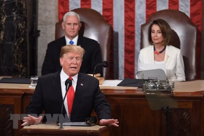 Đúng 9 giờ tối ngày 5/2 theo giờ địa phương, Tổng thống Mỹ Donald Trump đã đọc Thông điệp Liên bang lần thứ hai của mình. (Nguồn: AFP/TTXVN)