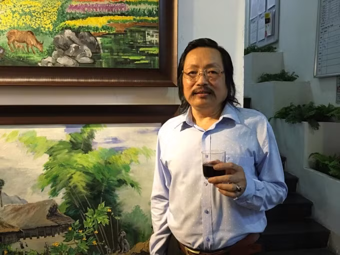 Họa sĩ Đỗ Viết Viên. Ảnh: TH