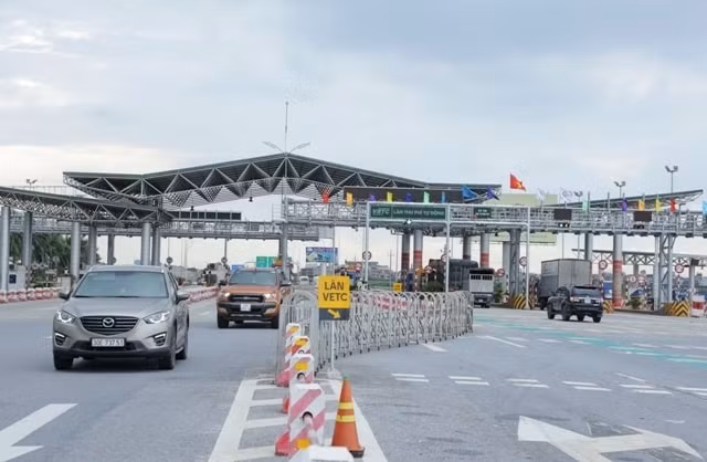 Sẽ dừng thu phí BOT Hà Nội - Bắc Giang nếu doanh nghiệp chậm triển khai thu phí tự động không dừng. Ảnh: TL