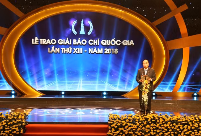 Thủ tướng Chính phủ Nguyễn Xuân Phúc phát biểu tại lễ trao giải. Ảnh: Sơn Hải