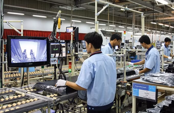 Các doanh nghiệp Việt Nam cần chủ động đầu tư cải tiến công nghệ, ứng dụng cách thức mới để phát triển nhanh hơn. (Ảnh TL)