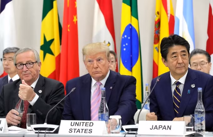 Tổng thống Mỹ Donald Trump trong cuộc gặp G20. Ảnh: Reuters