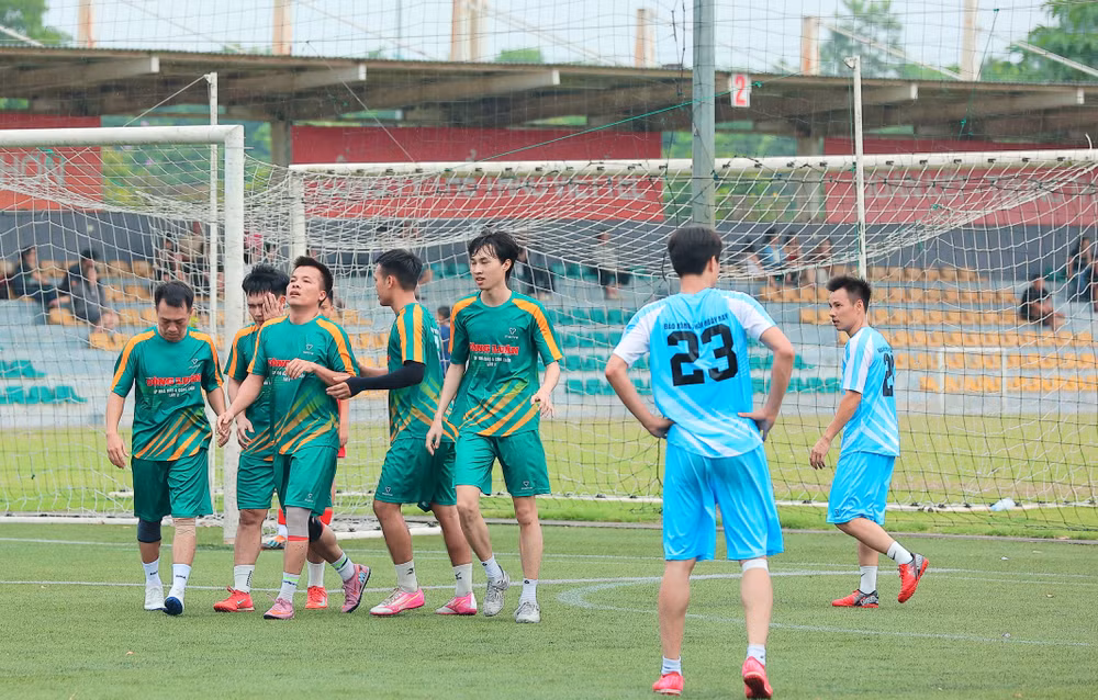 2db29e14-ab64-4f86-b926-a631927b4c93-1-201-a.jpg