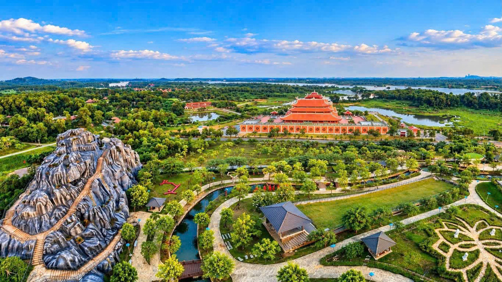 Toàn cảnh khu Nghi lễ thờ Tổ - nơi diễn ra chuỗi sự kiện “Cội nguồn di sản giữa lòng Thủ đô”. Ảnh: Sở VHTTDL Hà Nội 1791168469430-2361743354484061242-g235904901502883770-c8da9dc09c9a31d7a1f8709183dd4cfc.jpg