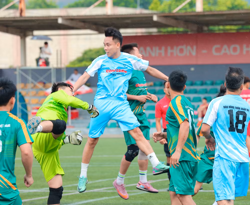 fea7a326-e924-4ad1-a757-a73336c9ab2b-1-201-a.jpg
