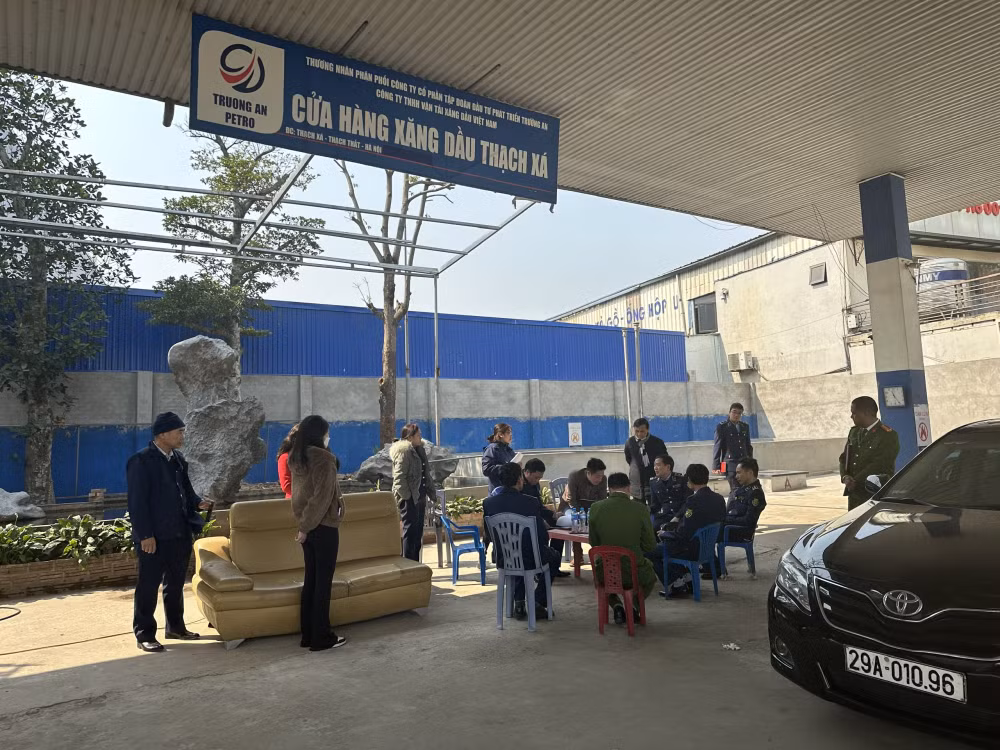 quan ly thi truong ha noi lap 3 to cong tac tang cuong giam sat kinh doanh xang dau hinh 1