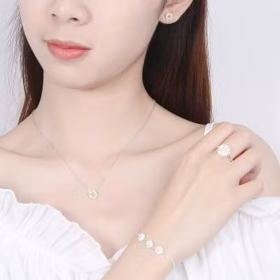 nhung goi y qua tang danh cho ban gai dip valentine 2023 hinh 4