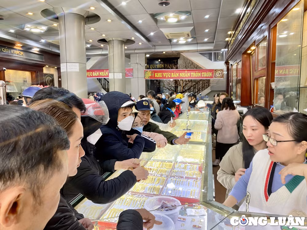 pho kinh doanh vang lon nhat thanh hoa tap nap ngay via than tai hinh 1