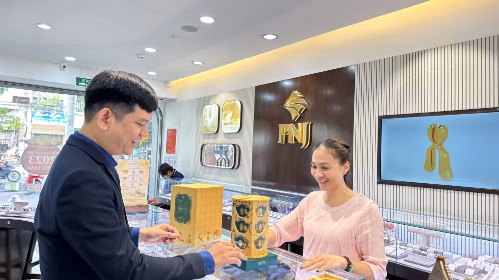 nhon nhip thi truong mua sam than tai 2023 hinh 5