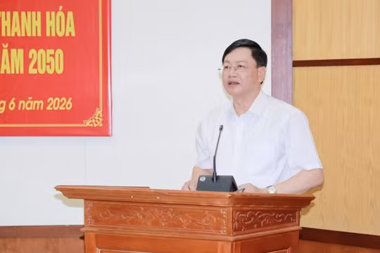Phó Chủ tịch UBND tỉnh Thanh Hoá Mai Xuân Liêm phát biểu tại hội nghị