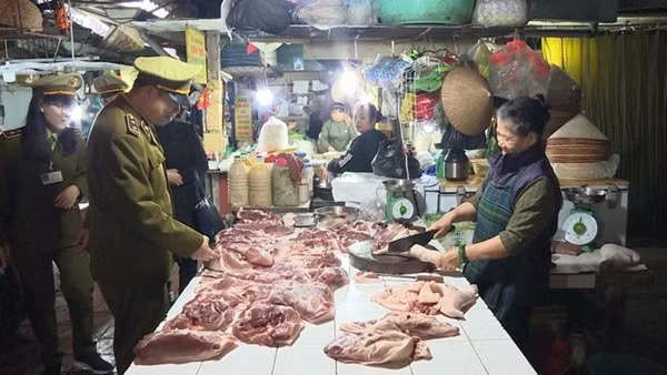 Phó Thủ tướng Trịnh Đình Dũng chỉ đạo xử lý nghiêm việc găm hàng, đẩy giá thịt lợn lên cao. Ảnh minh họa - internet